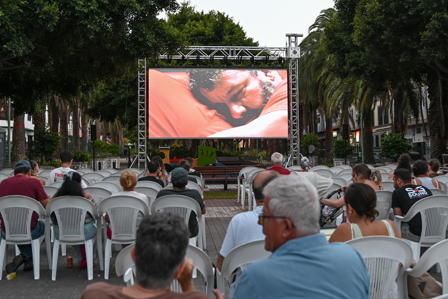 El cine al aire libre desembarca esta semana en los parques de Europa y del Estadio Insular y en la plaza de Canarias